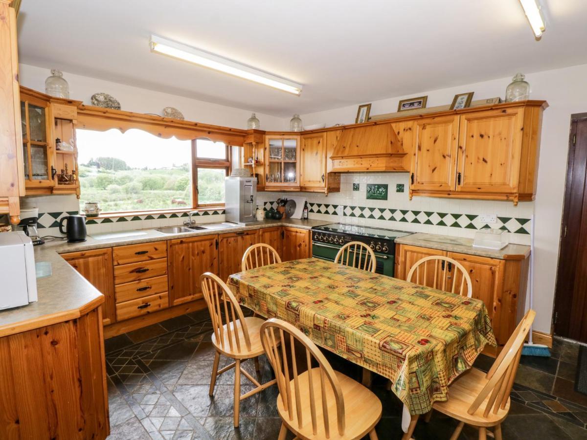 An Maide Ban Villa Cootehill Eksteriør billede