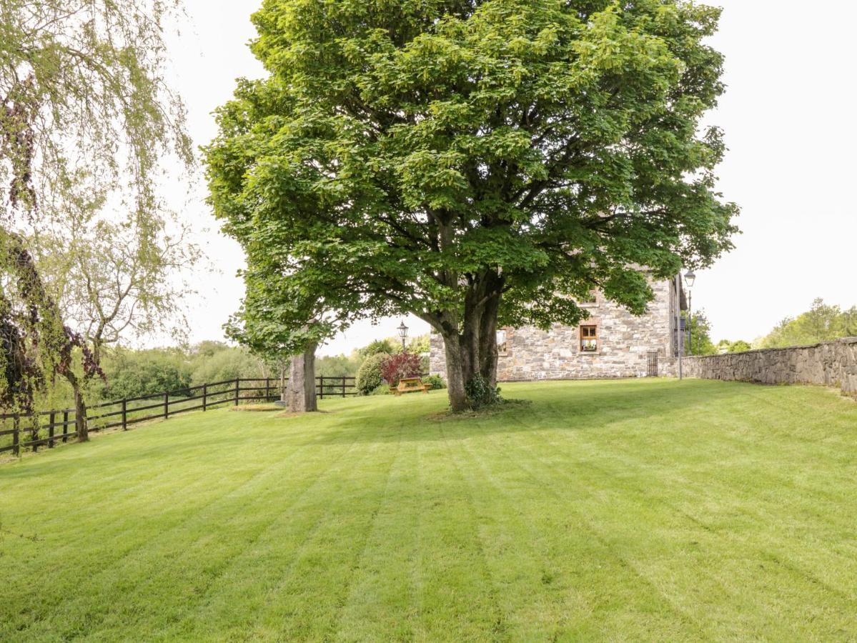 An Maide Ban Villa Cootehill Eksteriør billede