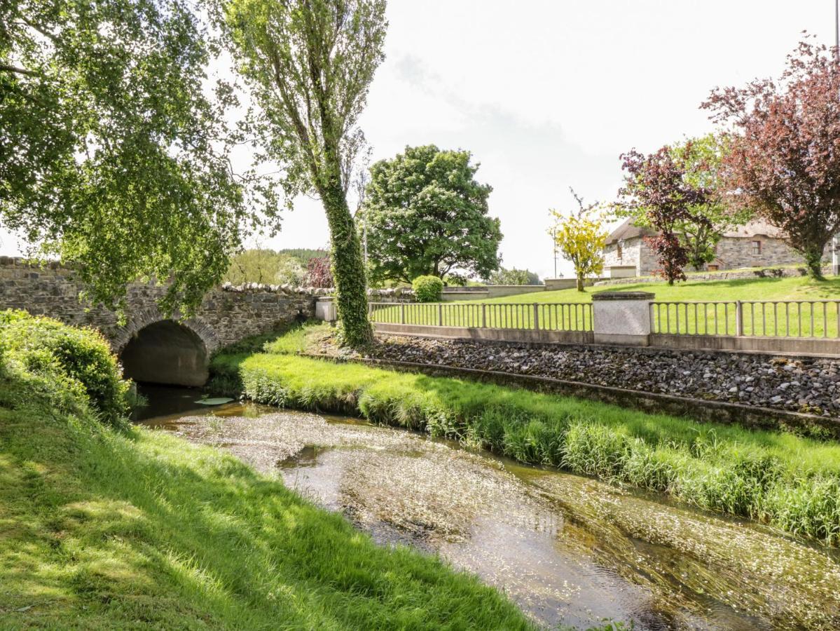 An Maide Ban Villa Cootehill Eksteriør billede